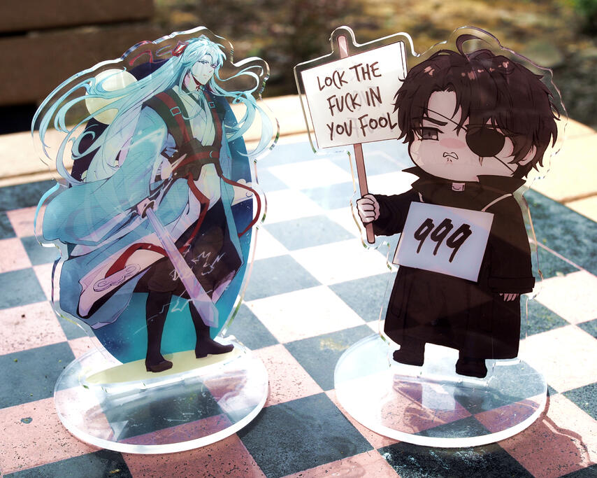 13cm Standee